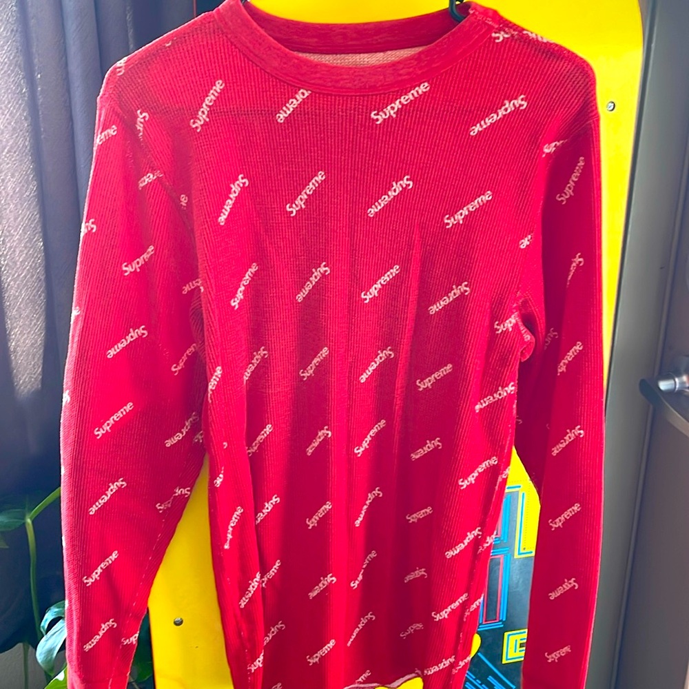 Supreme Hanes Men's Red T-shirt / Supreme Longsleeve Thermal, size medium